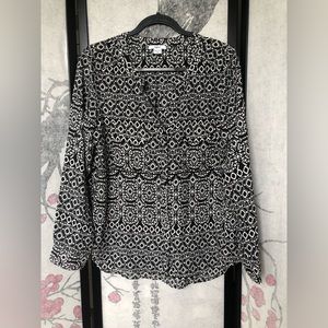 Medium bar iii black and white top